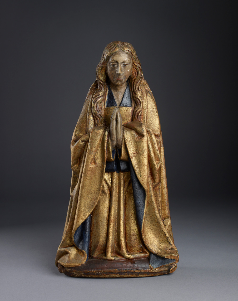 Carved wooden figure representing the Virgin Mary