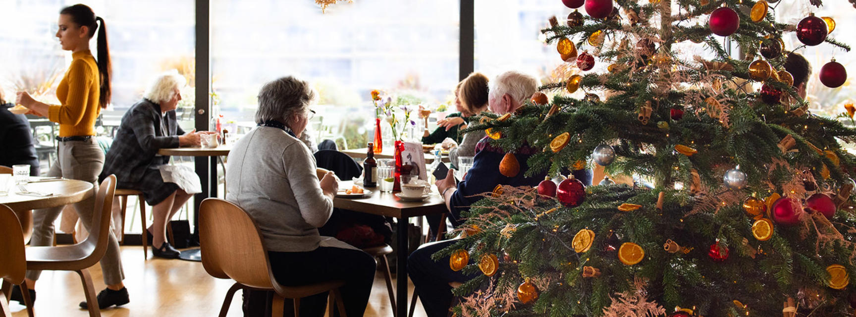 rooftop restaurant at christmas