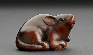 Wood Netsuke in the form of a mouse from the Ashmolean collections 