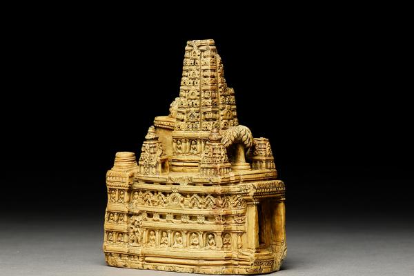 Model of the Mahabodhi temple 