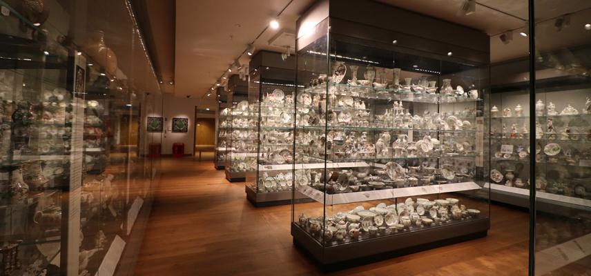  EUROPEAN CERAMICS Gallery at the Ashmolean Museum