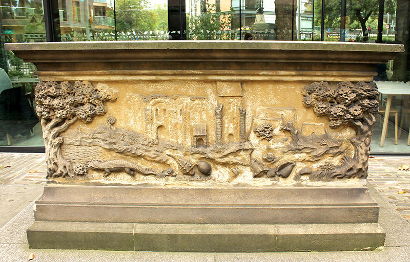 Tomb, known as the Tradescant Tomb, at the Garden Museum, London, where John Tradescant the Younger is buried.
