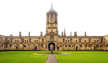 Tom Tower in Christchurch College Oxford